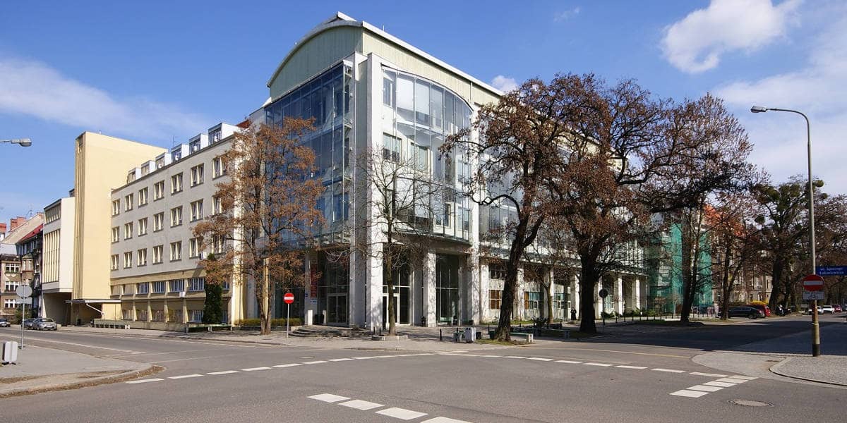 Вроцлавский политехнический институт галерея - 1