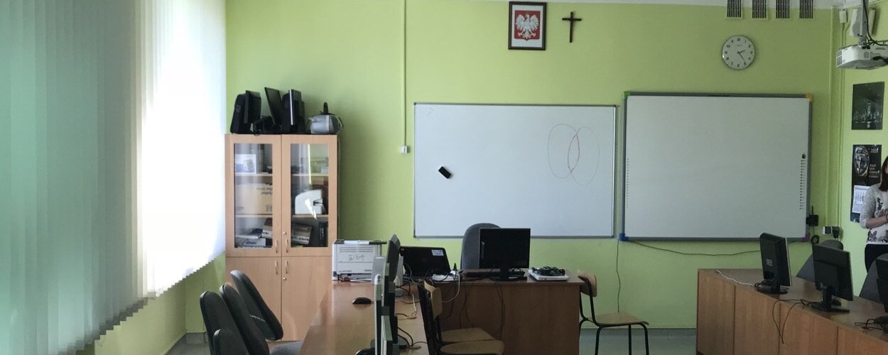 технікуми в Кракові Дембіца 2